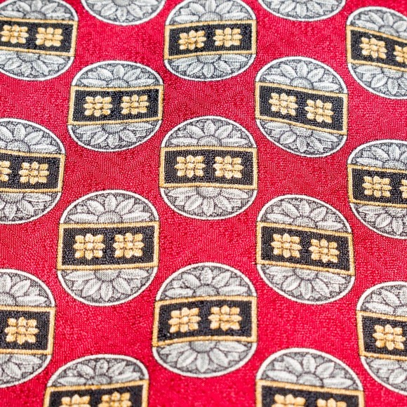 Countess Mara 100% Silk Tie Red Gray Foulard Men's Designer Necktie Wide - Picture 5 of 5